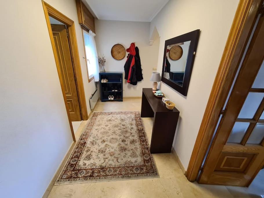 TV a/nebo společenská místnost v ubytování APARTAMENTO CASTELAO