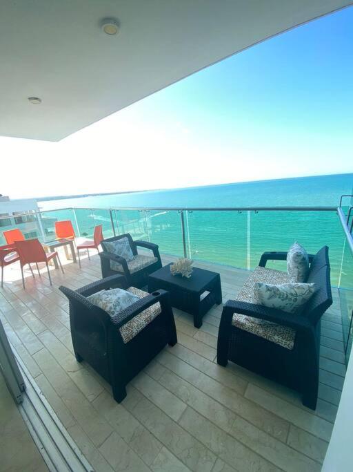 Las 4 Estaciones Alojamientos de Ensueño Coveñas - Three-Bedroom Apartment