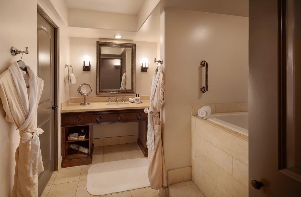 Royal Palms Resort and Spa, part of Hyatt photo 5