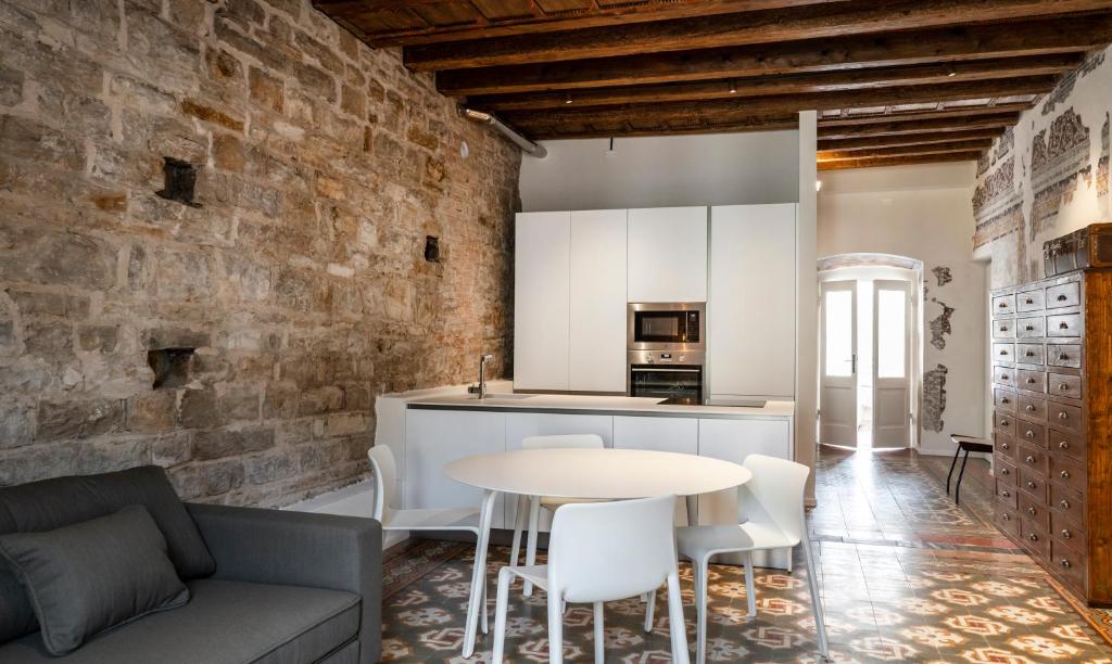 Piazza Mascheroni Home - 1