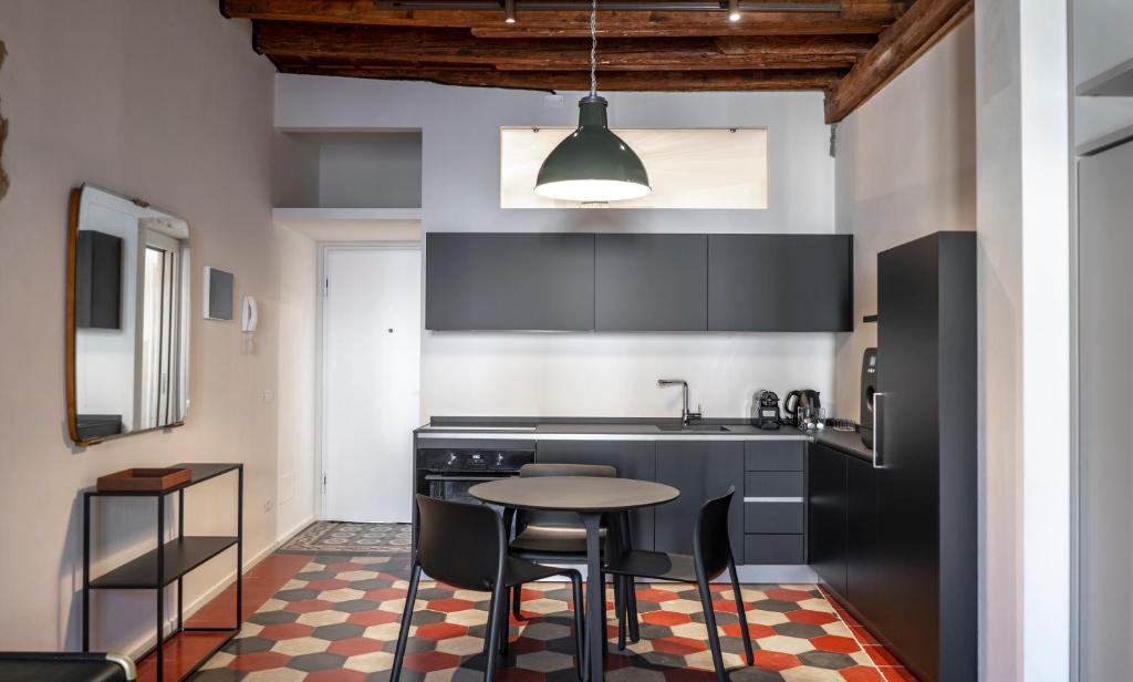 Piazza Mascheroni Home - 19