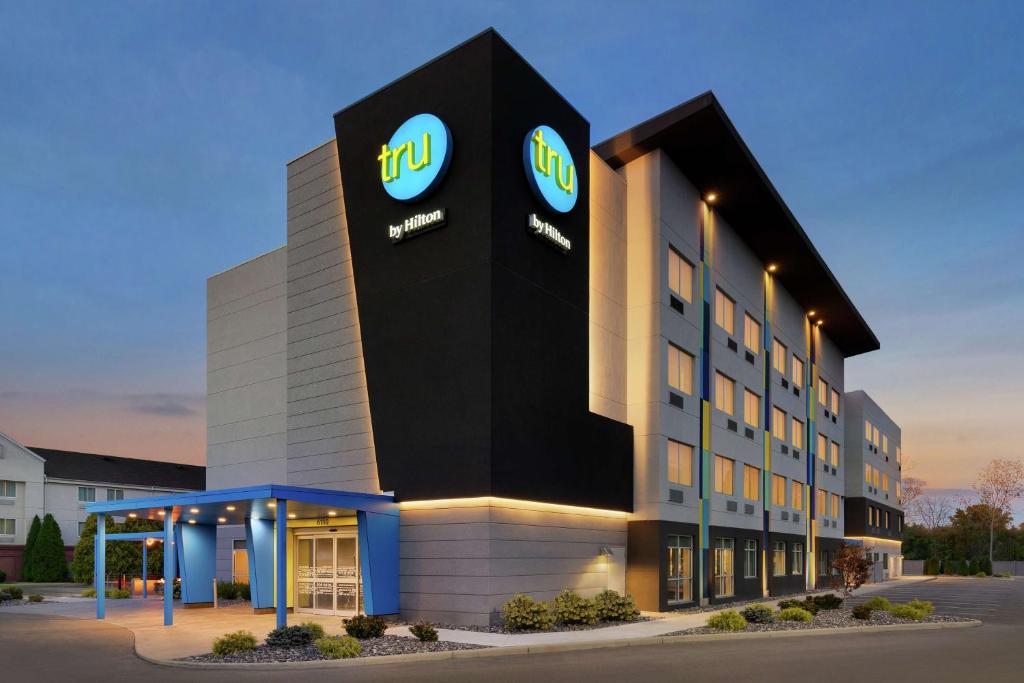 a hotel with the mgm on the side of it at Tru By Hilton Sandusky, Oh in Sandusky