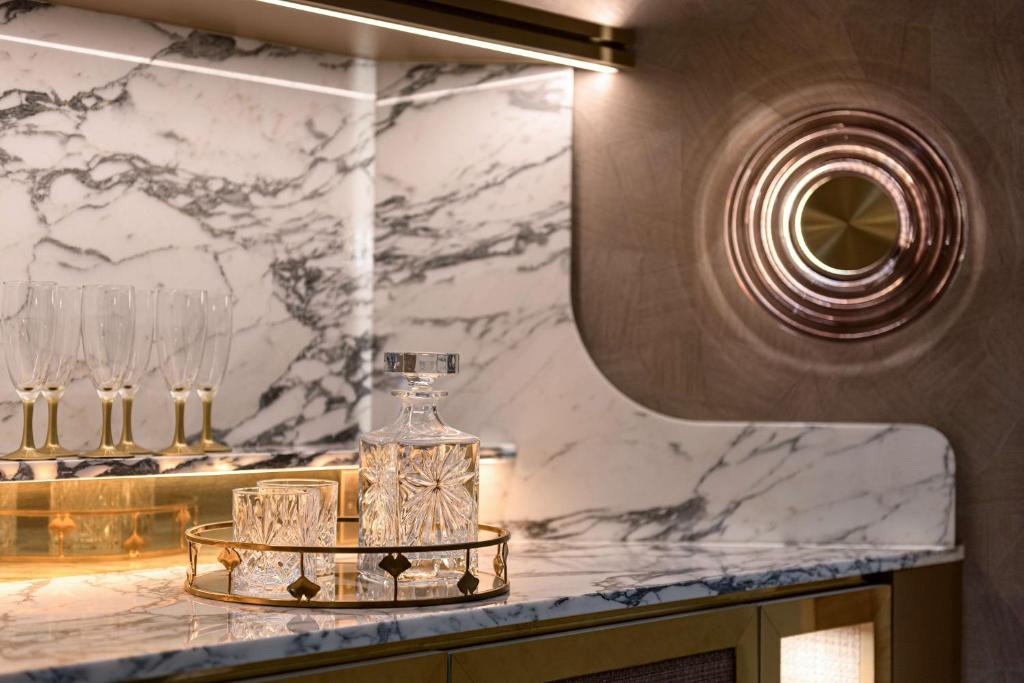 Hotel Camille Paris Tapestry Collection by Hilton - Resim 15