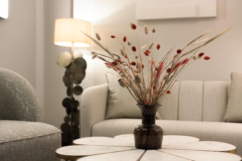 Hotel Camille Paris Tapestry Collection by Hilton - Resim 18