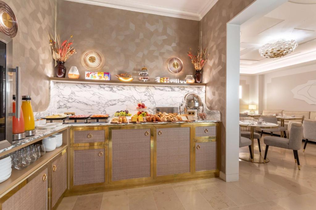 Hotel Camille Paris Tapestry Collection by Hilton - Resim 20