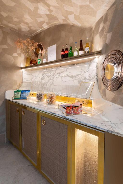 Hotel Camille Paris Tapestry Collection by Hilton - Resim 22