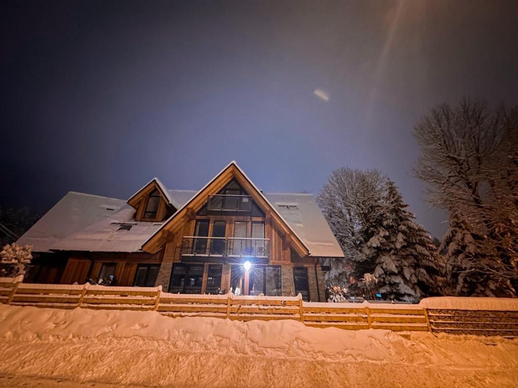 Budova, v ktorej sa apartmán nachádza
