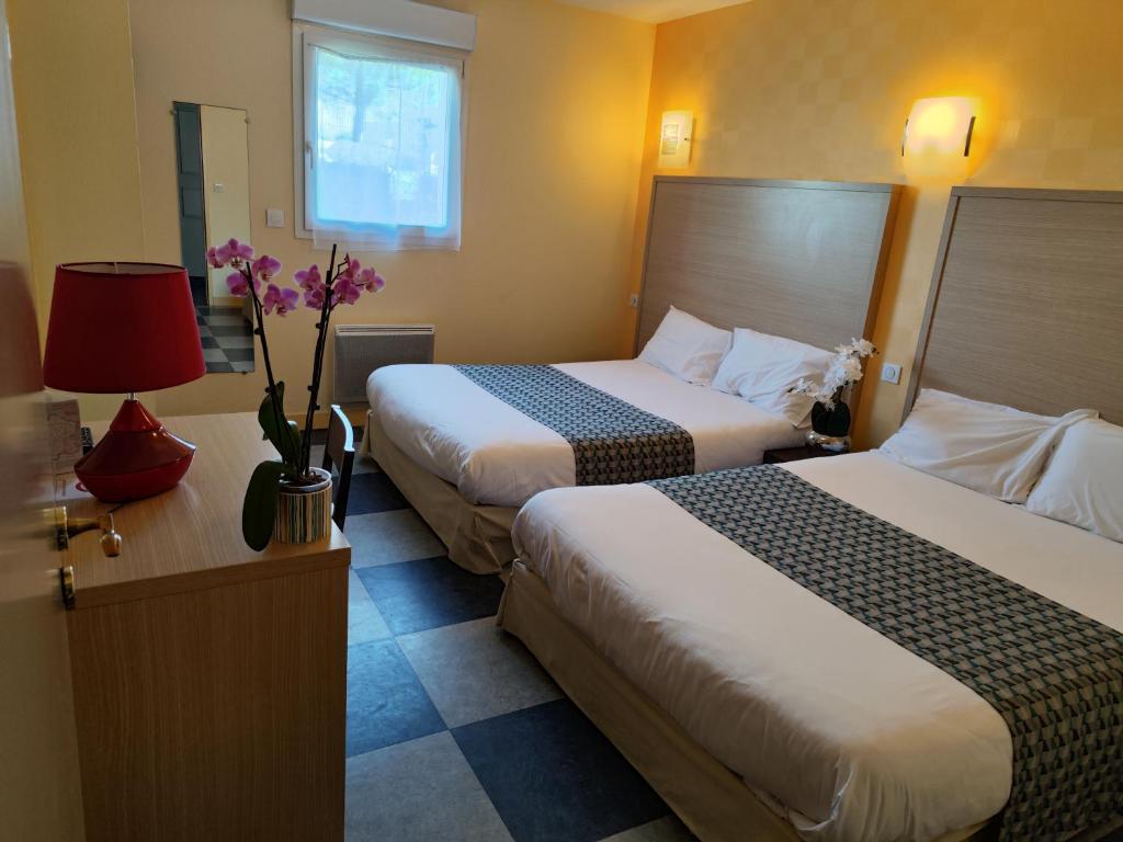 Hôtel Estuaire / #CanadaDo / Best Places to Stay in Repentigny