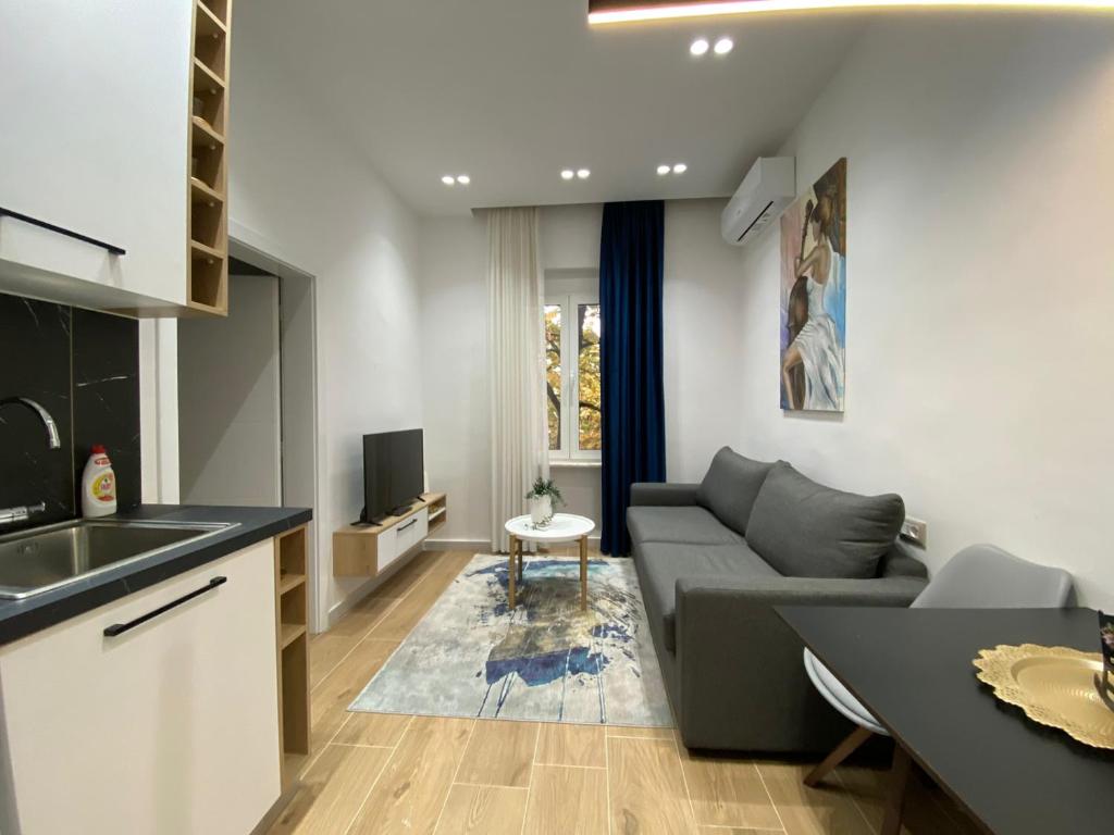 Luxury Apartament in Blloku in front of Taiwan