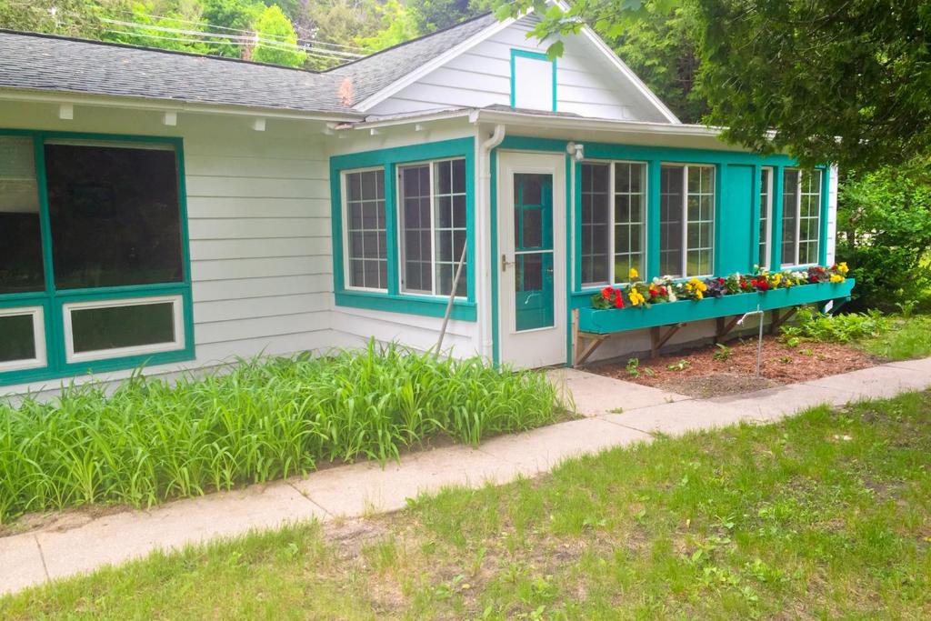 Holiday House at Three Pines Resort (USA Frankfort)