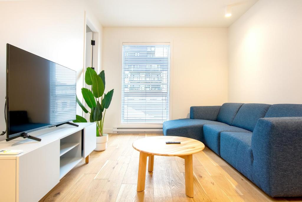 
2-bedroom and 2-bathroom apartment - SF302
