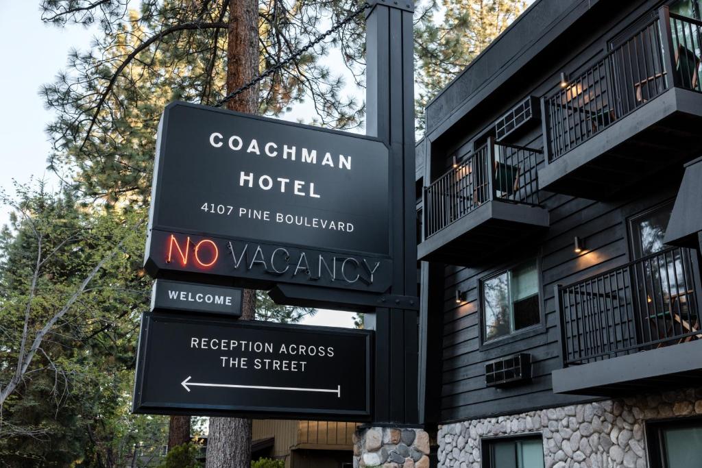 Certifikát, hodnocení, plakát nebo jiný dokument vystavený v ubytování The Coachman Hotel