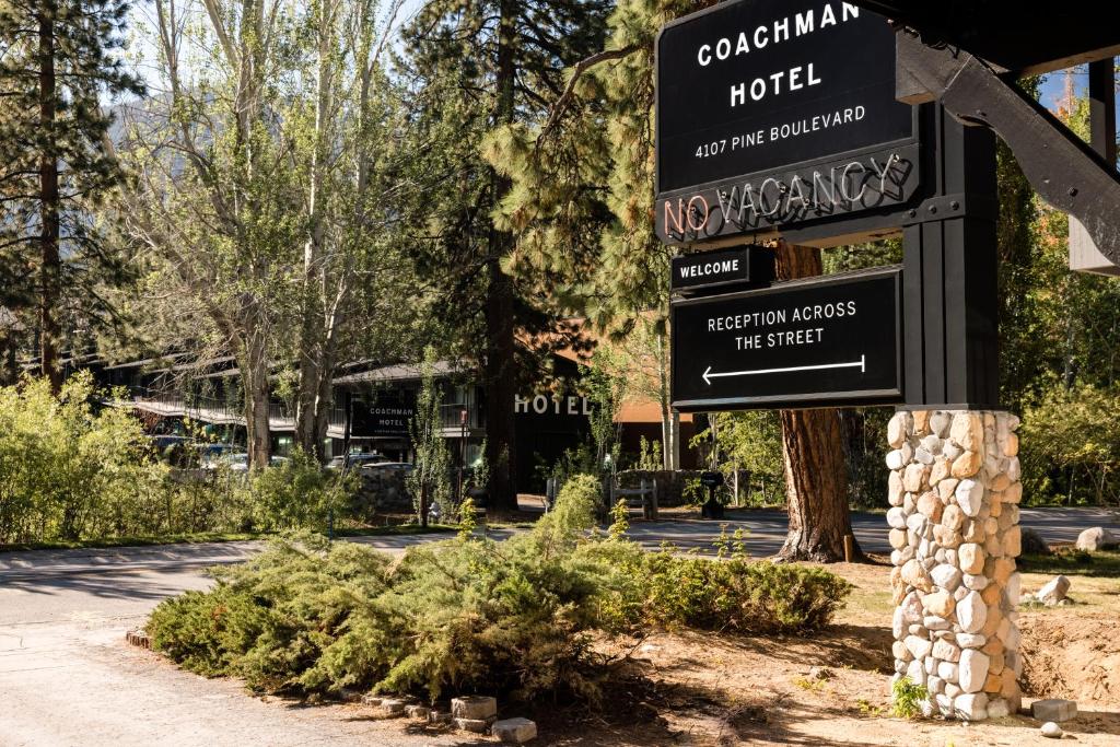 Zahrada ubytování The Coachman Hotel