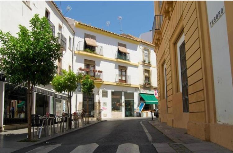 The building in which Az apartmant is located