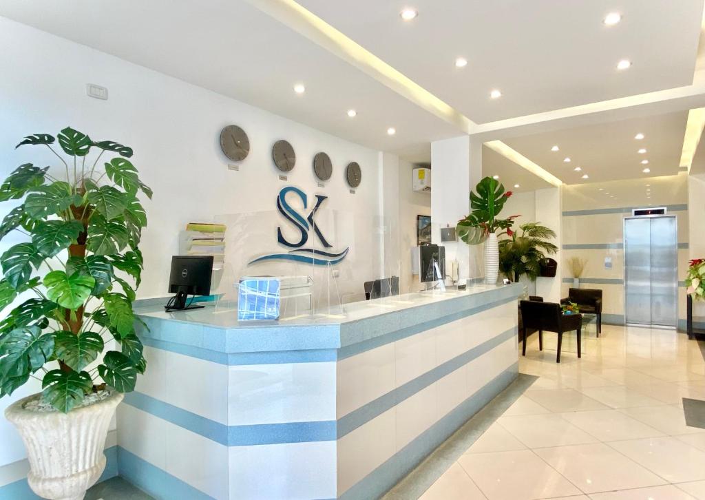 Vstupní hala nebo recepce v ubytování Hotel Shakey