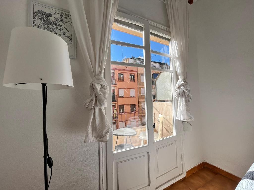 Comfortable room - Habitación acogedora, Valencia – Precios ...