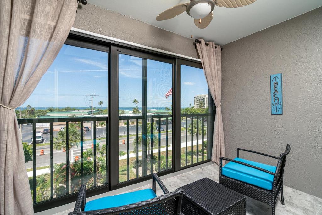 Estero Cove 132 Beautifully Updated!! condo, Fort Myers Beach