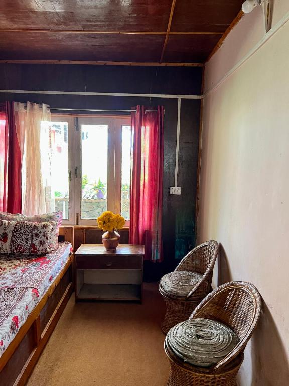Dilpali Home Cum Farm stay - Habitación Doble Con Baño Privado