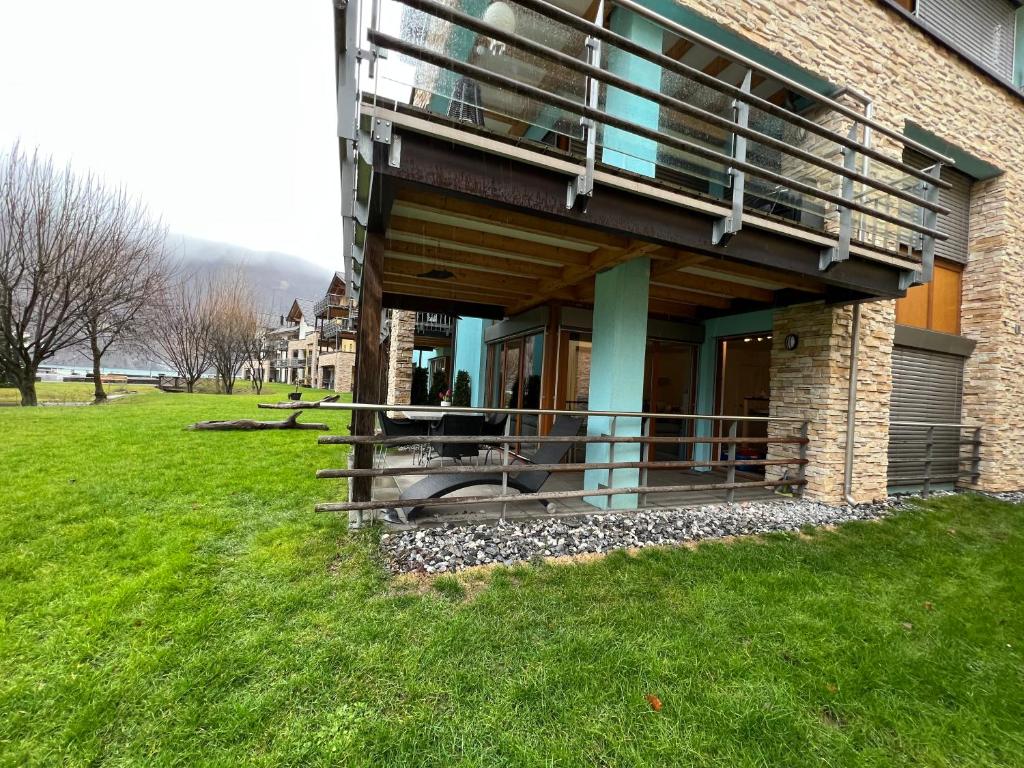 Zahrada ubytování Walensee Apartment, Lakeside Dream