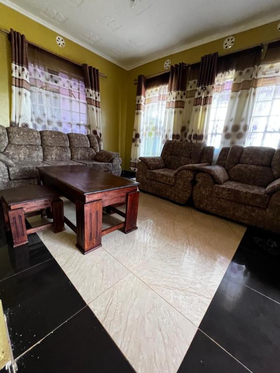 LiBa air B and B - One-Bedroom Apartment