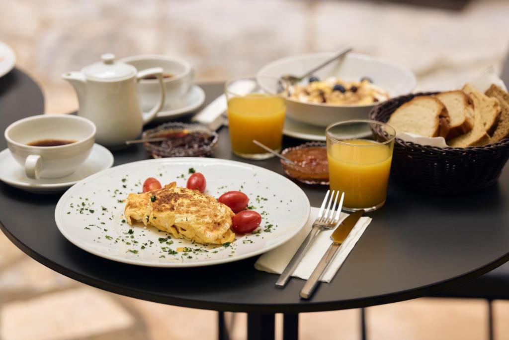 Bohemian Suites Athens - Resim 43