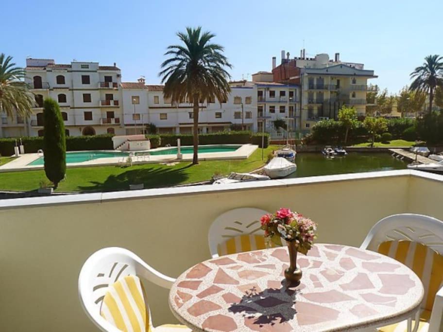 Bazén v ubytovaní Moderno y renovado apartamento en zona residencial alebo v jeho blízkosti