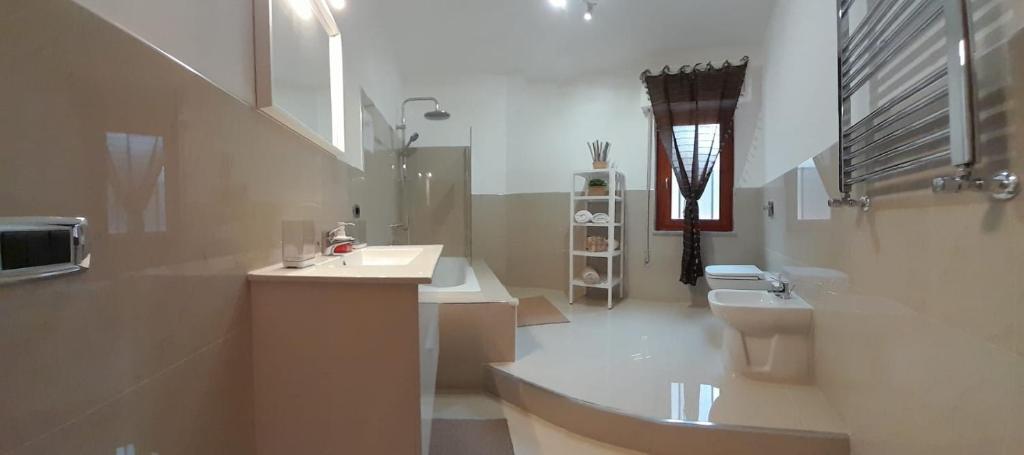 Zdjęcie z galerii obiektu Oasi home w mieście Casteldaccia