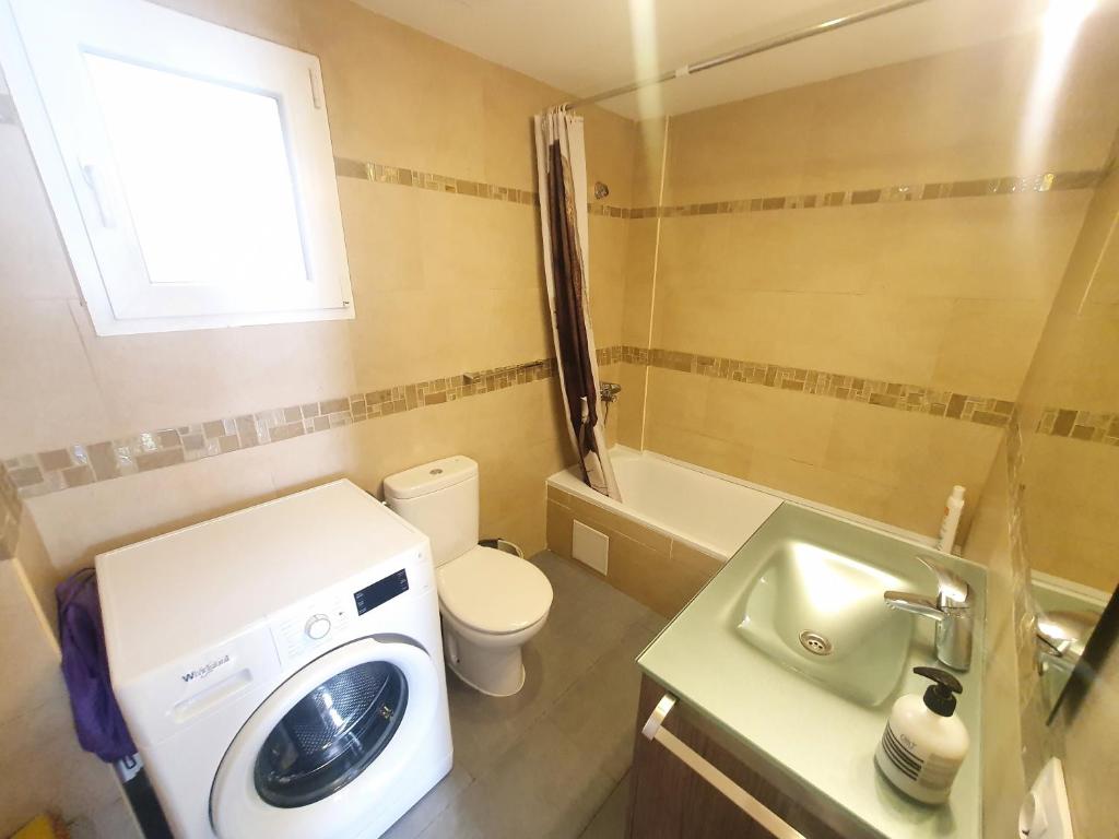 Koupelna v ubytování Piso familiar Salou