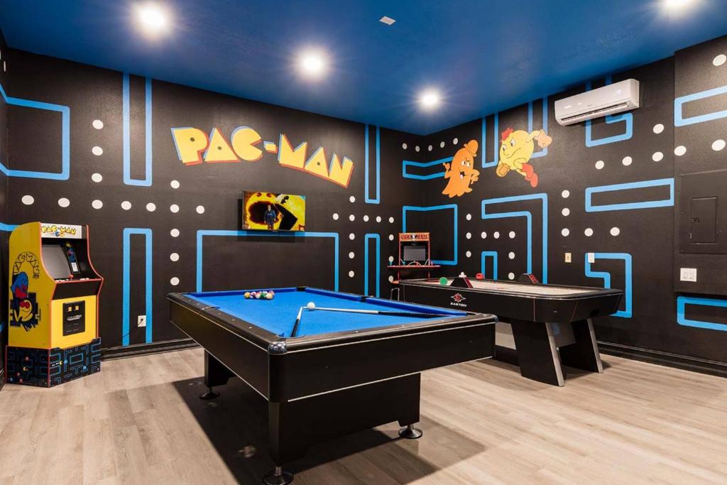 Luxury Private House with Pool on Reunion Resort and Spa Orlando House