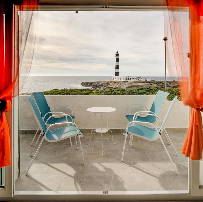 Vista Faro-Apartamento con balcón que mira al mar 발코니 또는 테라스