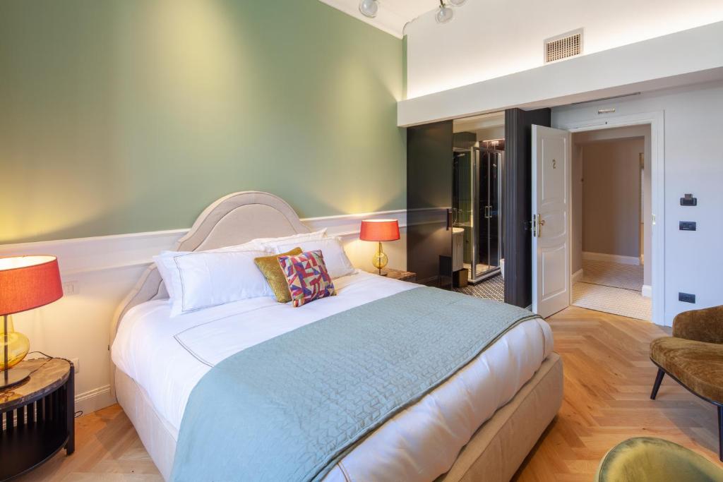 Deluxe Double Room — room photograph