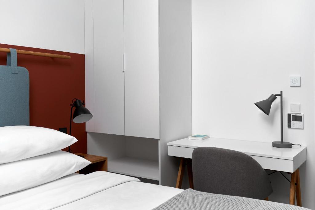 PLANTONIA Aparthotel - 18