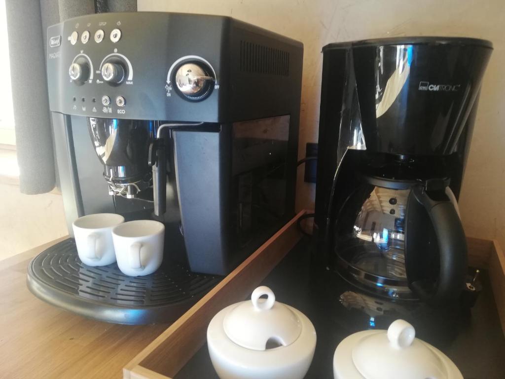 Příslušenství pro přípravu čaje a kávy v ubytování Löberbauer, Ferienwohnung