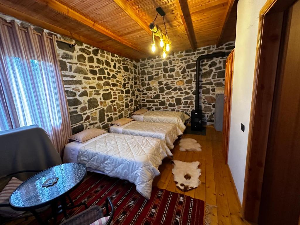 Postel nebo postele na pokoji v ubytování Ballkon Turi