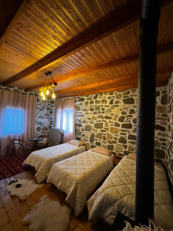 Postel nebo postele na pokoji v ubytování Ballkon Turi