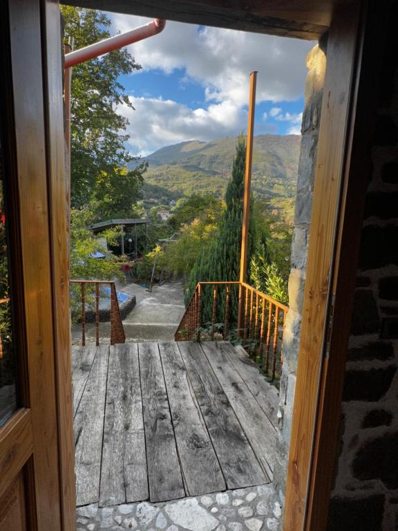 Nespecifikovaný výhled na hory nebo výhled na hory při pohledu z bed and breakfast
