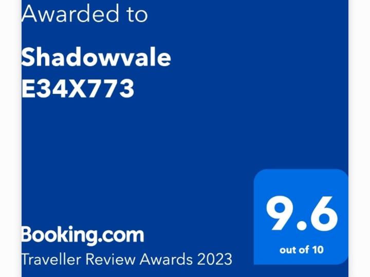 Certifikát, hodnocení, plakát nebo jiný dokument vystavený v ubytování Shadowvale E34X773