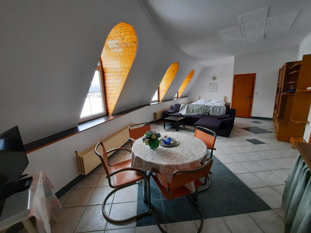 Posezení v ubytování Hotel Koruna