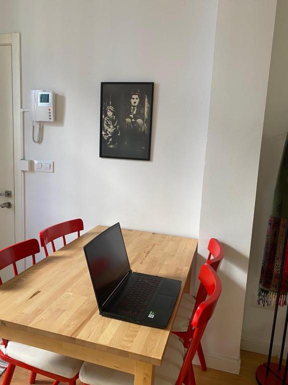 Fotografie z fotogalerie ubytování Nuevo apartamento Alameda v destinaci Seville