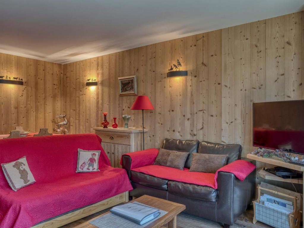 Ruang duduk di Appartement Confortable 1 Chambre à Megève, Proche Centre avec Piscine et Parking - FR-1-453-125