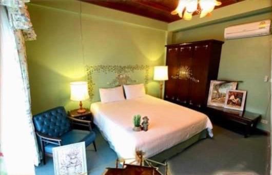 
Deluxe Double Room with Shower
