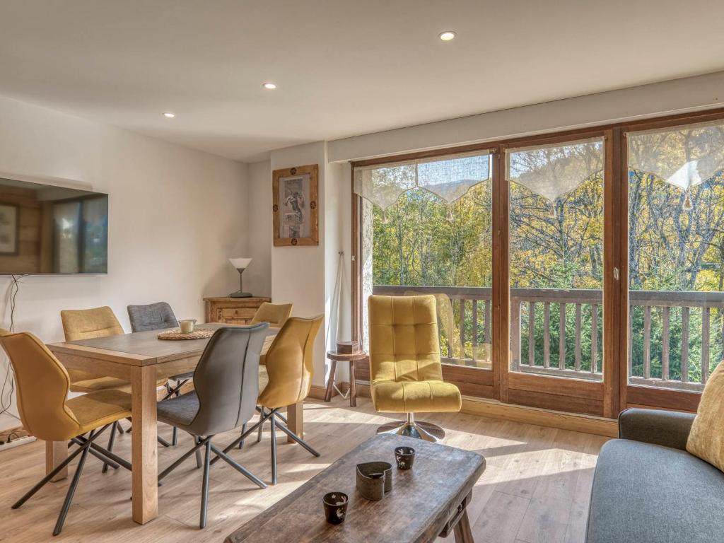 Posezení v ubytování Appartement cosy à Megève avec balcon sud, animaux admis et parking - FR-1-453-54