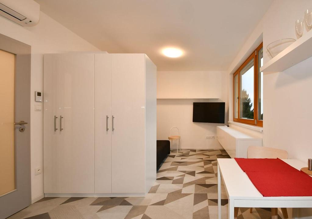 EFI Residence Holzova 28 - 17