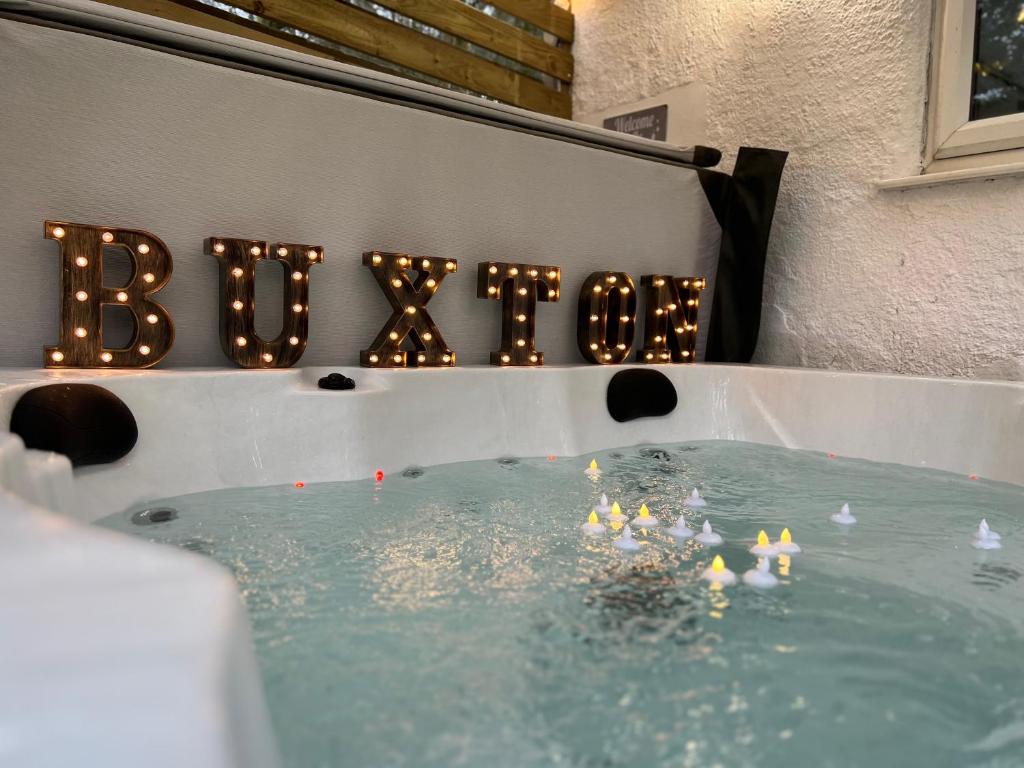 The Hideout With Hot Tub Buxton, Buxton (updated prices 2024)