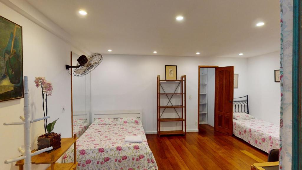 Casa São Conrado - Economy Triple Room Com Banheiro Compartilhado