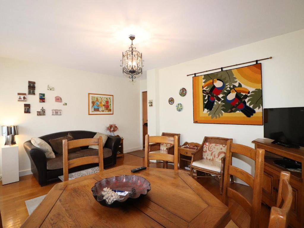 Appartement Annecy, 2 pièces, 2 personnes - FR-1-432-23にあるシーティングエリア