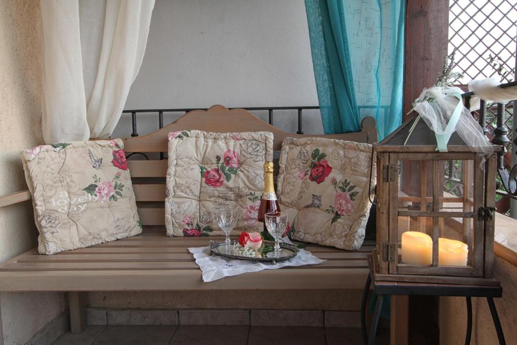A seating area at Venetis Luxury Apartments