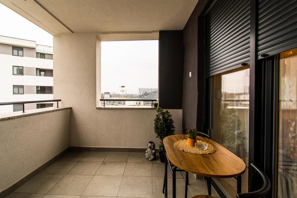 Balkón alebo terasa v ubytovaní Flexible SelfCheckIns 38 - Zagreb - Garage - Loggia - New - Luxury -