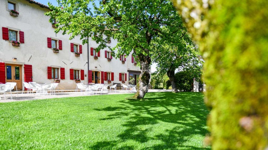 A garden outside Duca Di Dolle Wine & Relais