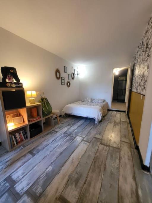 Zdjęcie z galerii obiektu Grasse, superbe 2 pièces à 2 minutes du centre w mieście Grasse